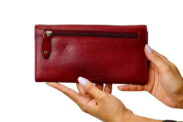 Komacat Leather Ladies’ Envelope Clutch | Trendy Lock Closure