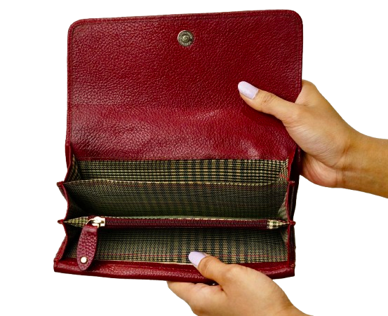 Komacat Leather Ladies’ Envelope Clutch | Trendy Lock Closure