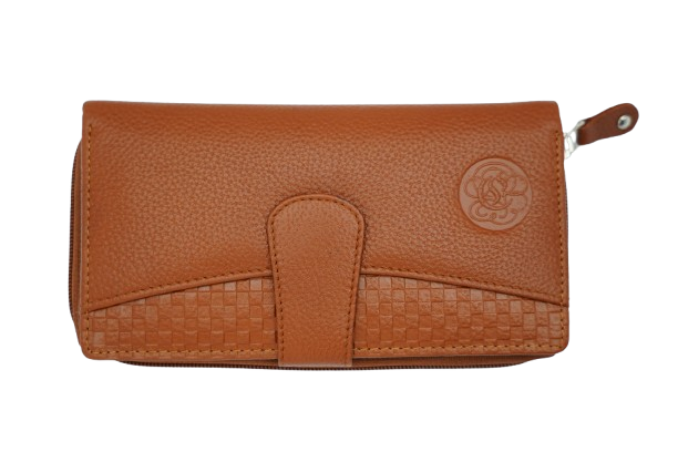 Komacat Leather Ladies’ Modern Clutch | Elegant Design